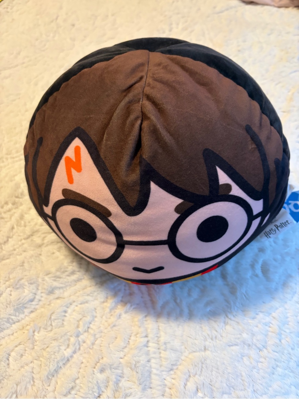 NWT Travel Cloud Pillow Warner Bros. Harry Potter Plush Soft Wizarding World
